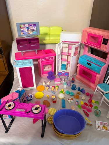 Barbie kitchen fridge stove - barbie,